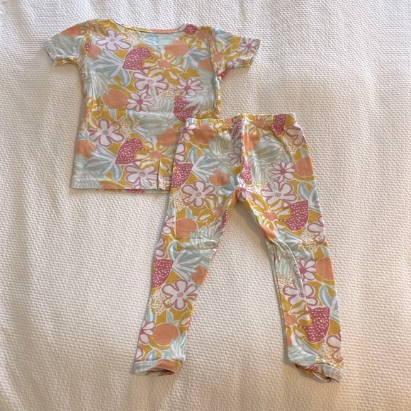 Toddler Girl PJs Size 2T - Picture 5 of 5